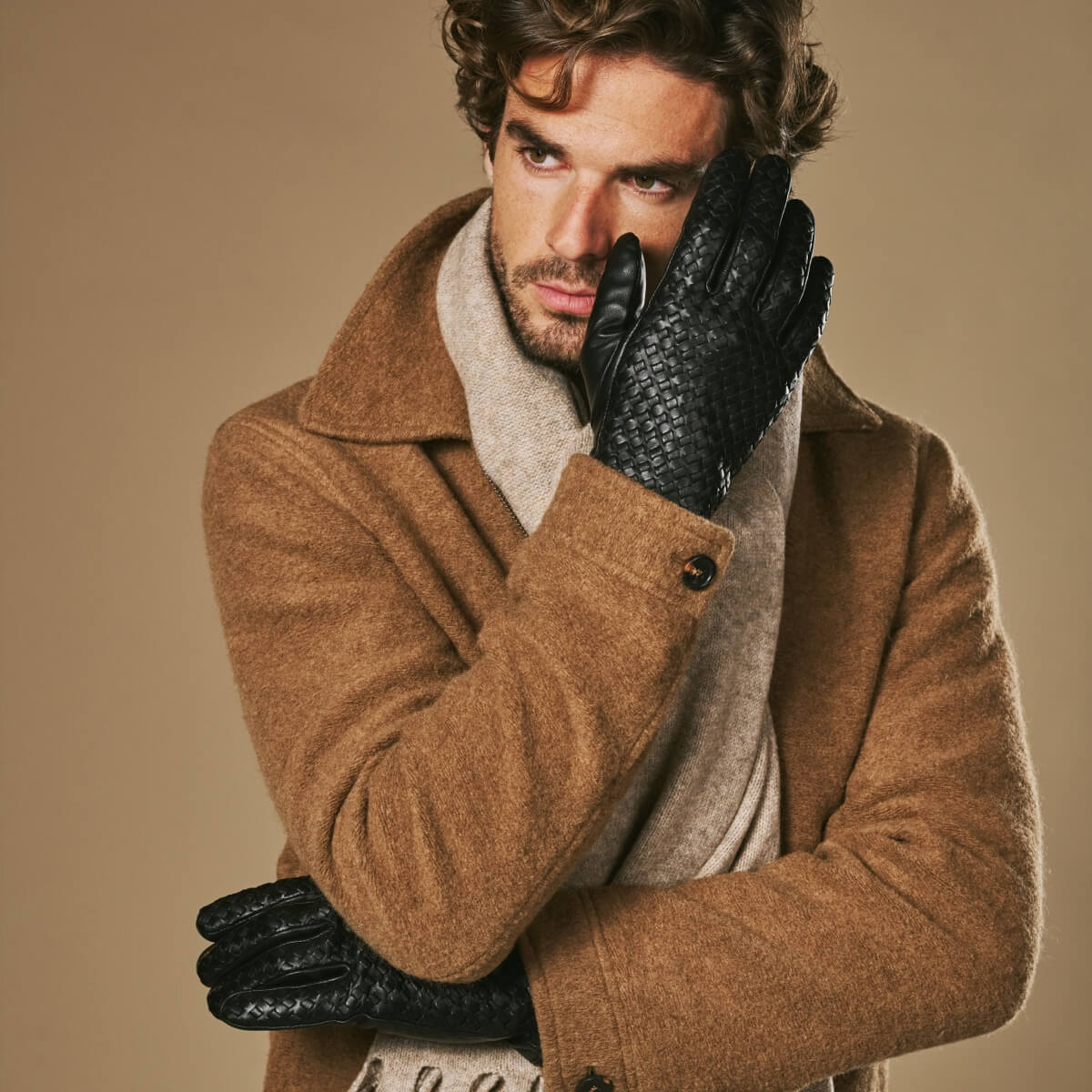Frederick (black) - Basketweave pattern gloves with wool lining and touchscreen feature - Image 10