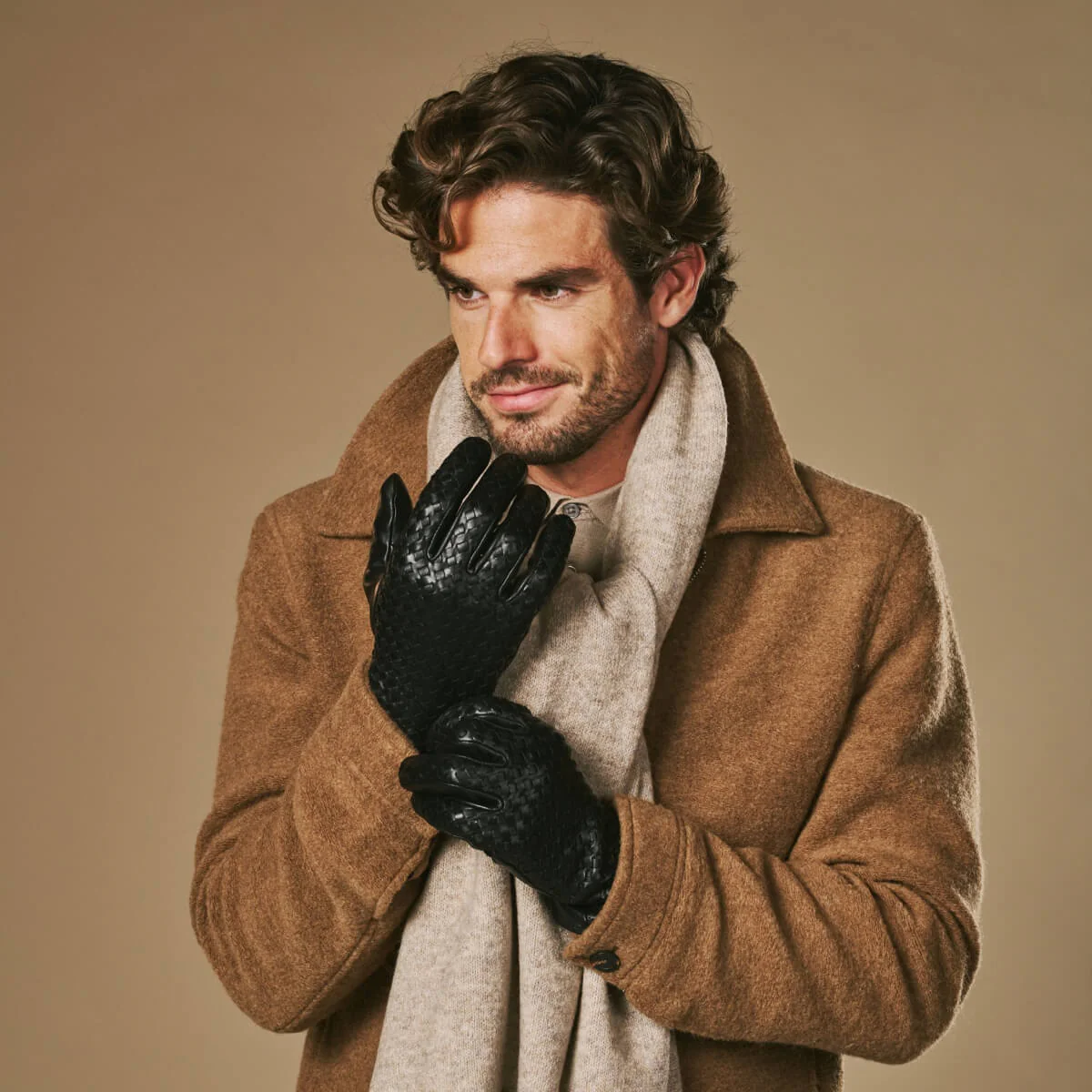 Frederick (black) - Basketweave pattern gloves with wool lining and touchscreen feature - Image 12