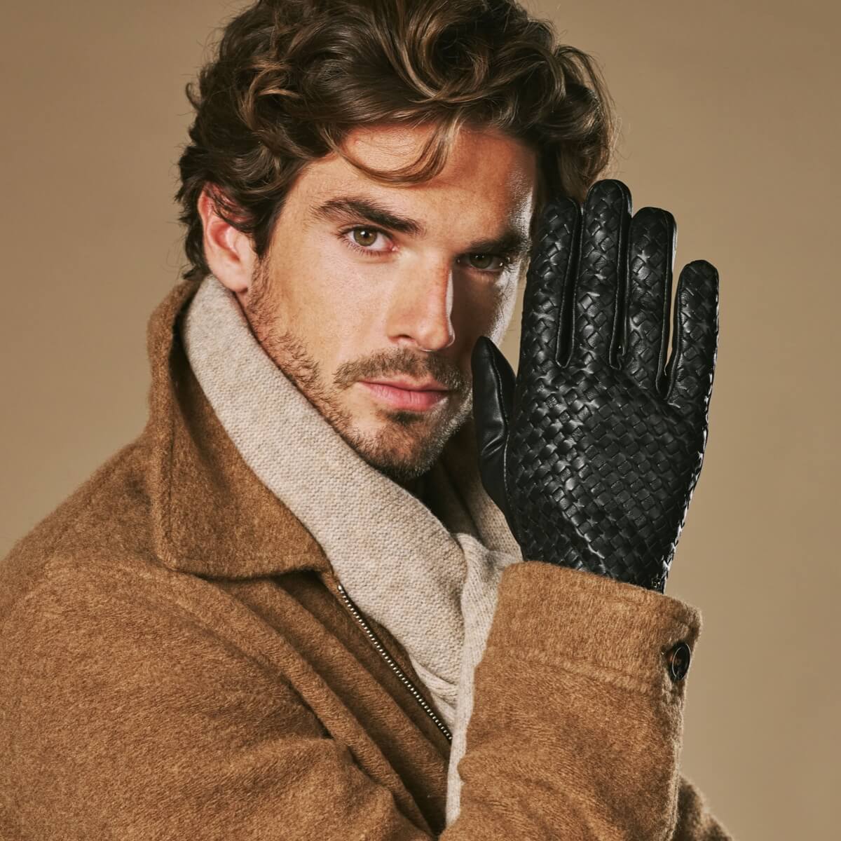 Frederick (black) - Basketweave pattern gloves with wool lining and touchscreen feature - Image 5