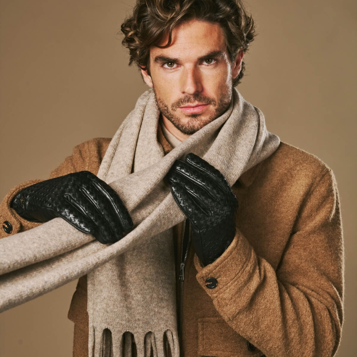 Frederick (black) - Basketweave pattern gloves with wool lining and touchscreen feature - Image 9