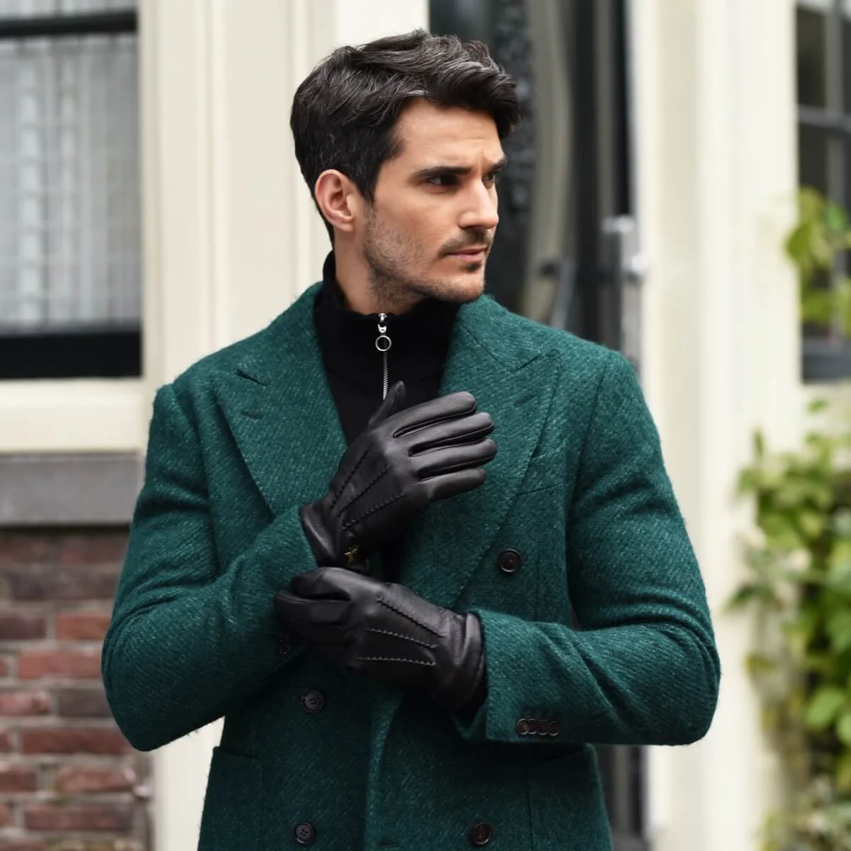 Harvey (black) - Goatskin leather gloves with luxurious wool lining & touchscreen feature - Image 7