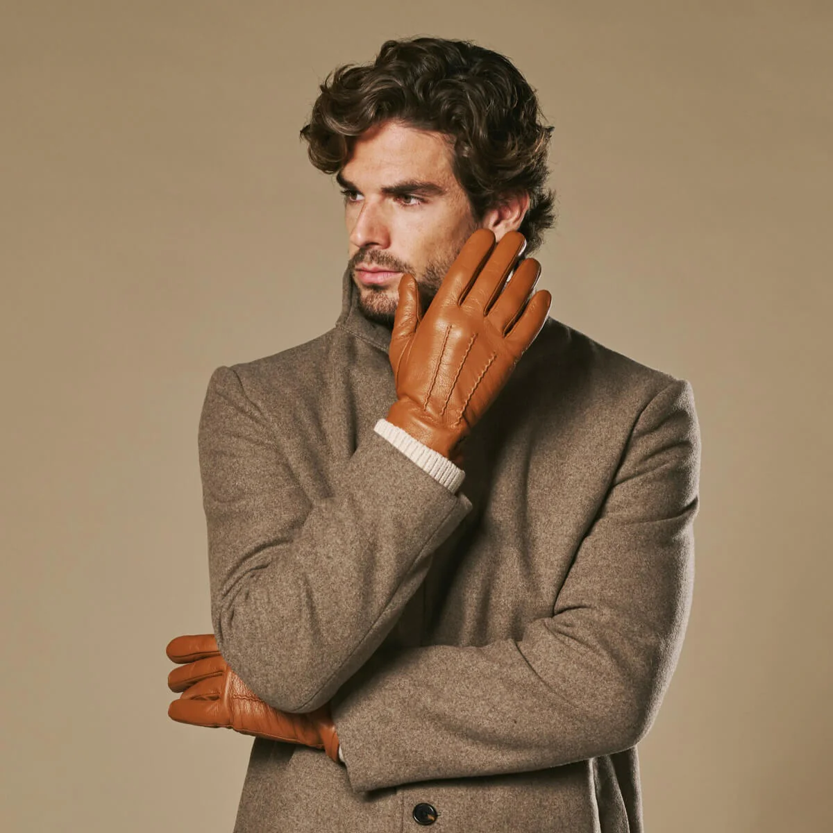 Harvey (cognac) - Goatskin leather gloves with luxurious wool lining & touchscreen feature - Image 8