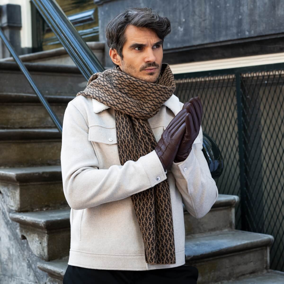 Jaxon (brown) - Goatskin leather gloves with luxurious faux fur lining & touchscreen feature - Image 12