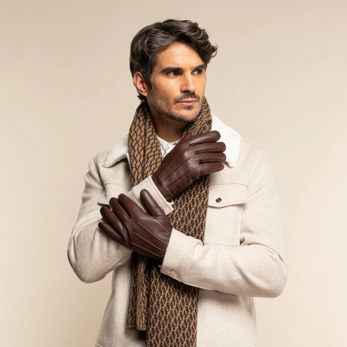 Jaxon (brown) - Goatskin leather gloves with luxurious faux fur lining & touchscreen feature - Image 6