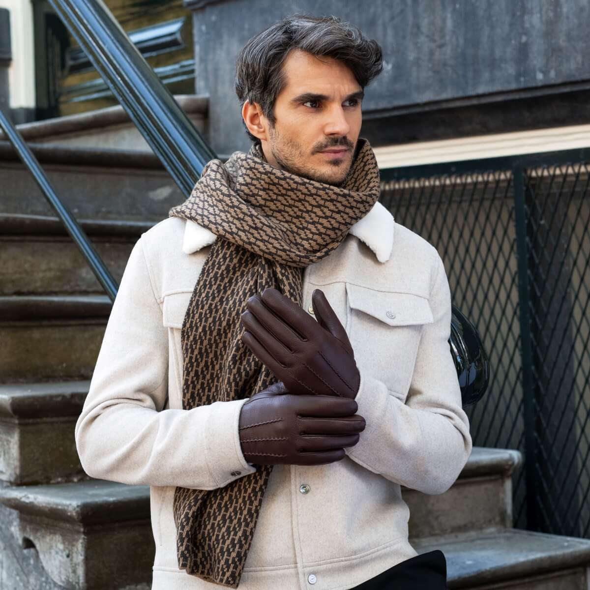 Jaxon (brown) - Goatskin leather gloves with luxurious faux fur lining & touchscreen feature - Image 9