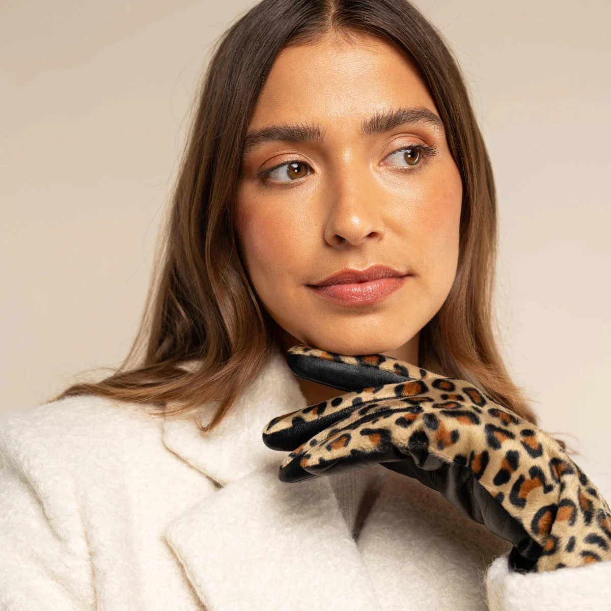 Leopard (yellow) - Sheepskin leather gloves with warm fleece lining & touchscreen feature - Image 10