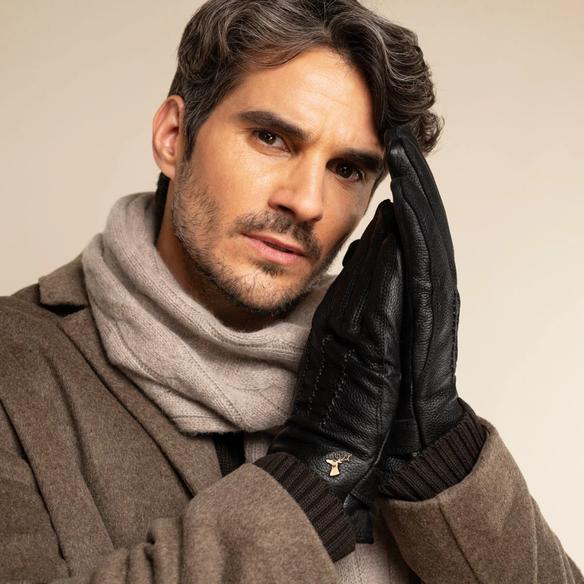Rogan (black) - Robust men's deerskin gloves with warm PrimaLoft® lining - Image 11